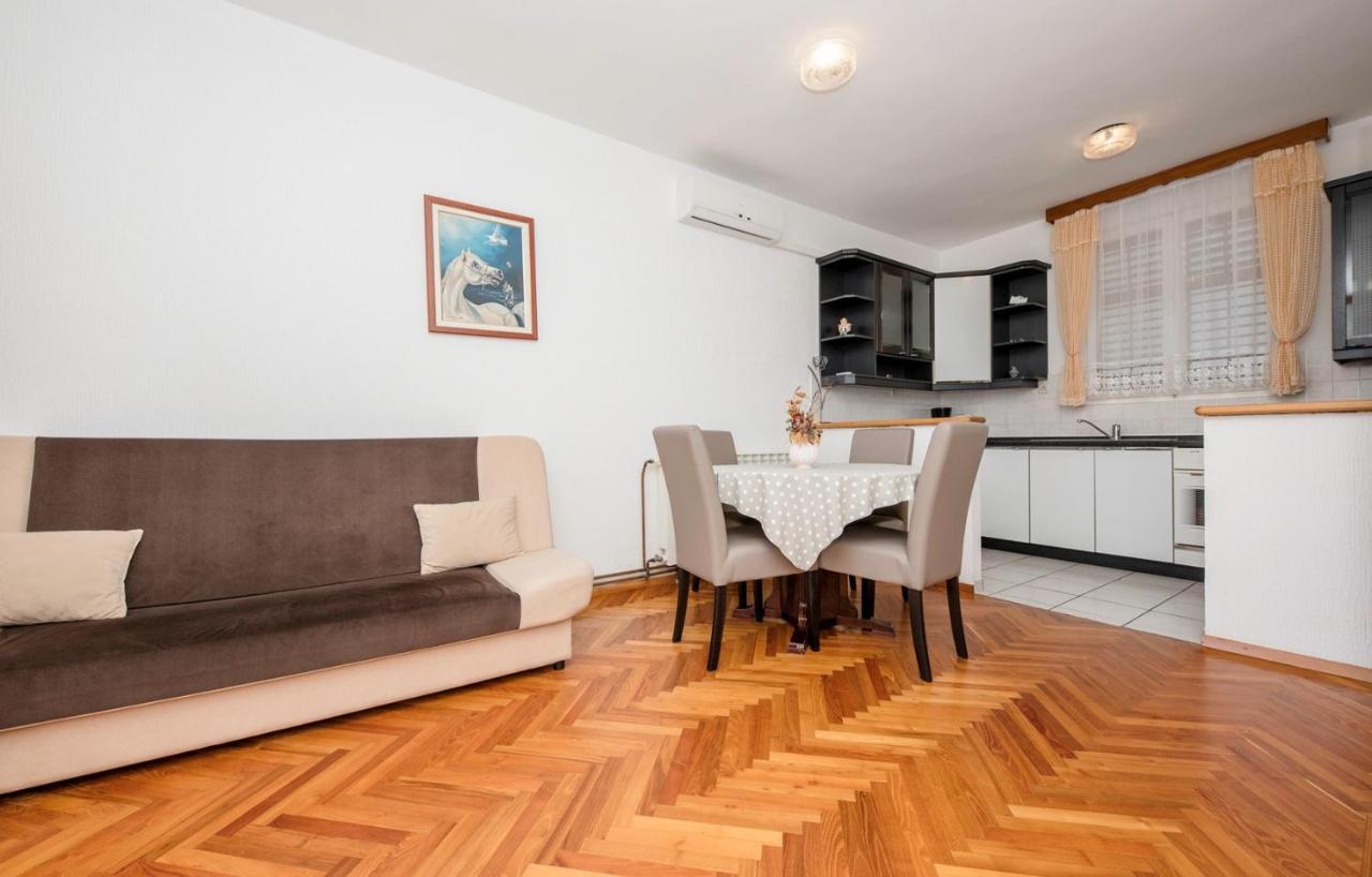 Apartments Stanicic Kampor Extérieur photo